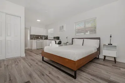 Sunset Garden Pompano